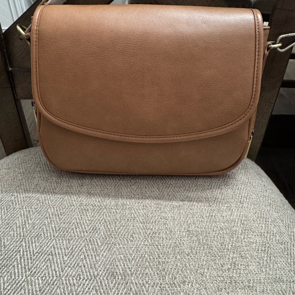 Pink Cove Ellie Classic Tan Crossbody Bag